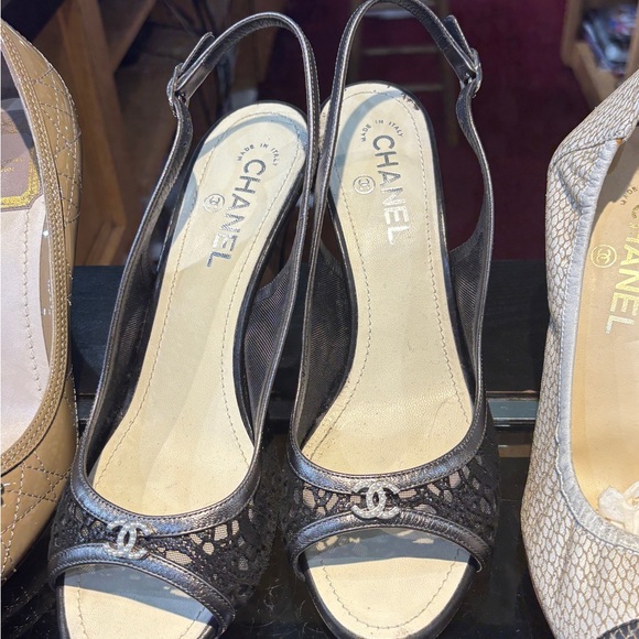 Chanel Black Elegant Slingback Heels - Picture 1 of 1